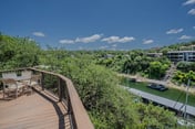 Peaceful Villa on Lake Travis with swimming pool and jacuzzi [# 3 Cenzio]