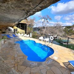 Secluded Sunset Treetop Rental on Panoramic Lake Travis with pool [#17 Acacia]
