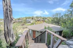 Digital nomad waterfront retreat with pool and jacuzzi [#10 Texas Thistle] - Image 3