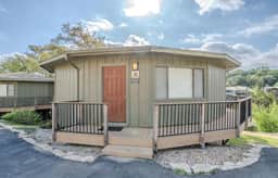 Perfect Remote Worker Hideaway near Austin with pool and hot tub [#16 Lantana] - Image 2
