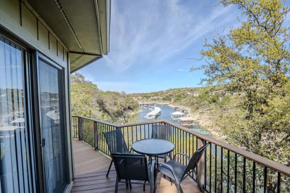 Digital nomad waterfront retreat with pool and jacuzzi [#10 Texas Thistle] - Image 1