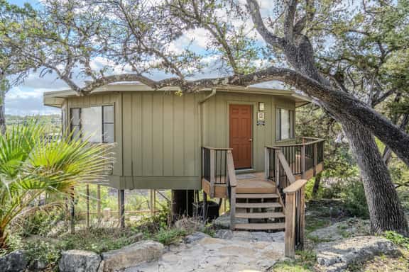 Treehouse Dream near golf resorts on Lake Travis near Austin [#13 Texas Star] - Image 1