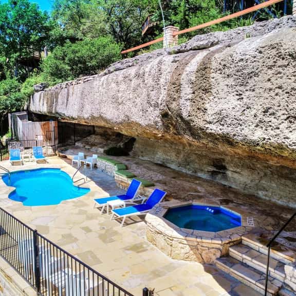 Perfect Remote Worker Hideaway near Austin with pool and hot tub [#16 Lantana] - Image 1