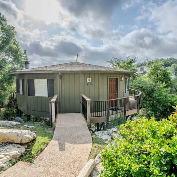Remote worker Treetop Home on Lake Travis, Pool & Hot Tub [#4 Red Bud] - Image 1